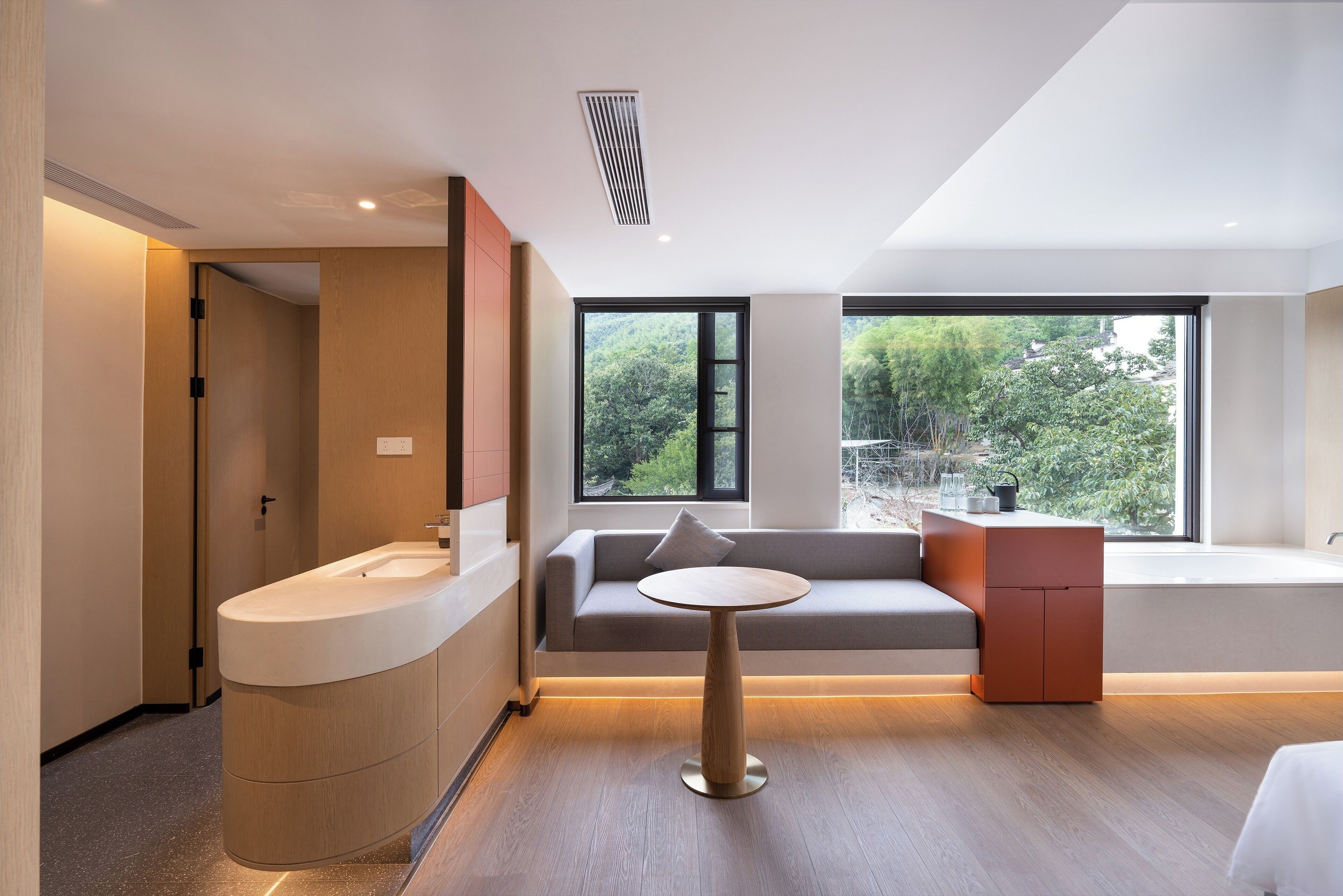 Deluxe Double Room, Hill View | Free WiFi