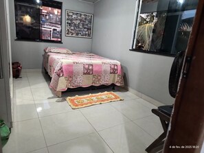 2 間睡房、熨斗/熨衫板、Wi-Fi、床單