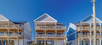 New Home | Ocean Views | Centrally Located