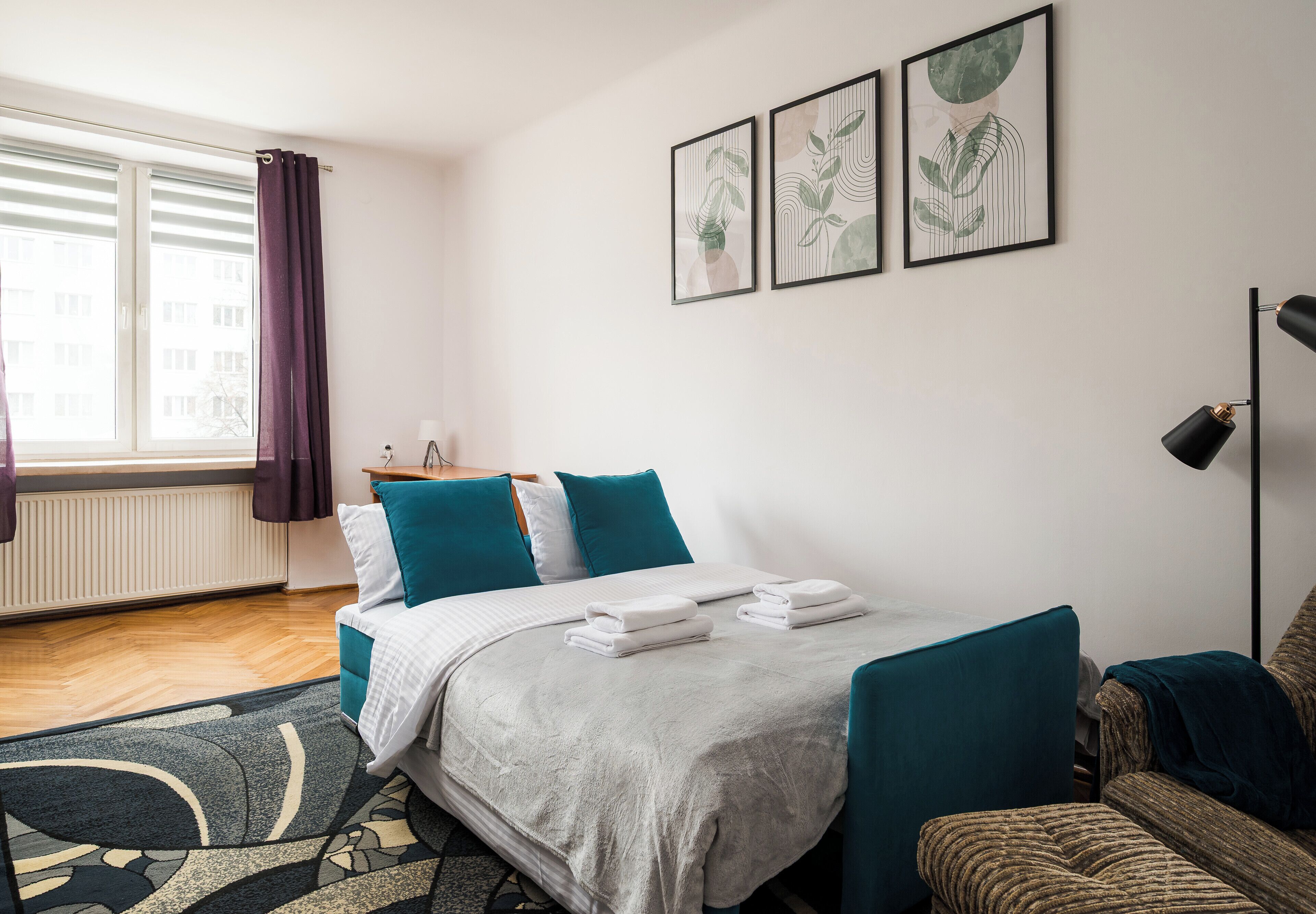 1 bedroom, desk, iron/ironing board, WiFi