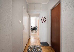Interior - Ochota Serene Apartment (Warszawa)
