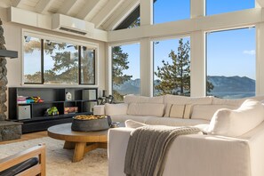 Smart-TV, Kamin