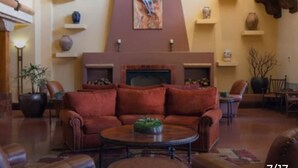 Interior - Sheraton Desert Oasis Villa 1 Bedroom. Feb. 8-15, 2027. Walk to Phoenix Open PGA (Scottsdale)