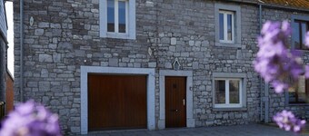 The "Smoking Fox". Between the Meuse and Molignée rivers, relaxation and leisure!