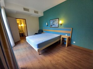 1 camera, Wi-Fi gratuito, lenzuola