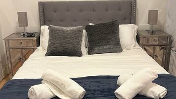 1 bedroom, free WiFi, bed sheets