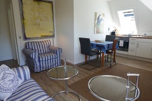 Unclassified image, 2 of 14, button - Vacation apartment Paluch - Light-flooded apartment on the 1st floor of a (Wyk auf Föhr)