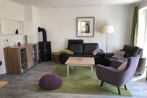 Smart TV, DVD player, books