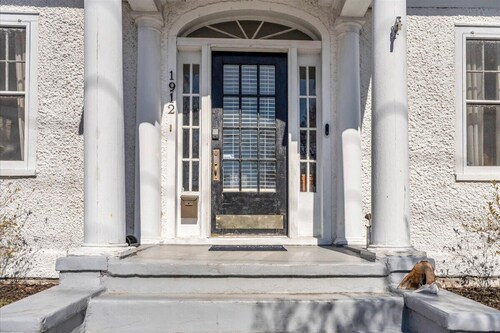 Vintage Charm in Lakeside | A Timeless RVA Retreat