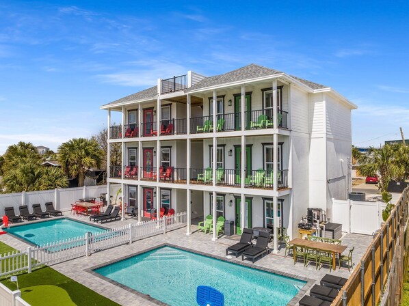 Outdoor pool, a heated pool