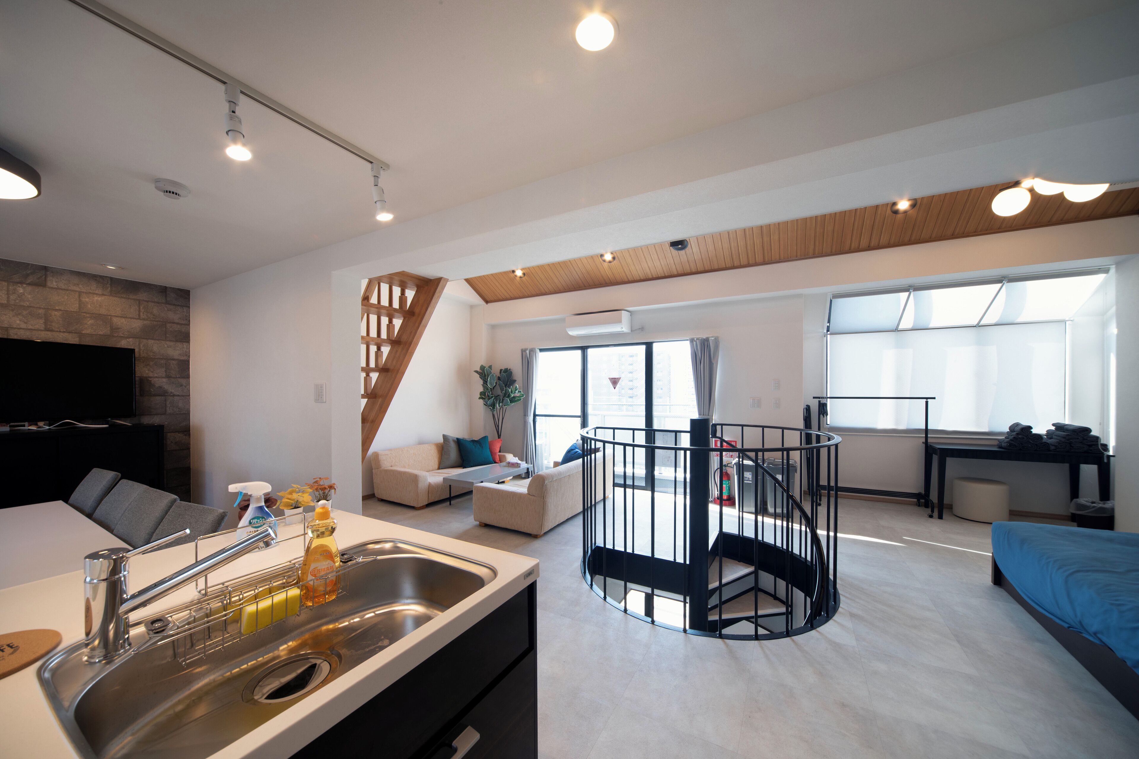 Family Penthouse, Lanai, City View | Free WiFi