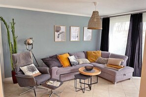 Smart TV, books - Beach Dune Comfortable holiday residence (Juliusruh, Rügen, Ostsee)