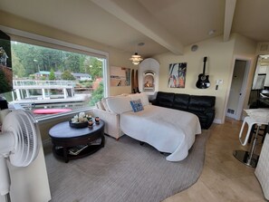 1 habitación, tabla de planchar con plancha, wifi gratis y ropa de cama 