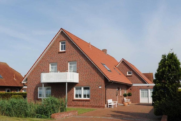 Exterior - Hemmen Anna Seeluft Comfortable holiday residence (Greetsiel)