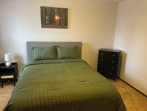 2 bedrooms, WiFi, bed sheets
