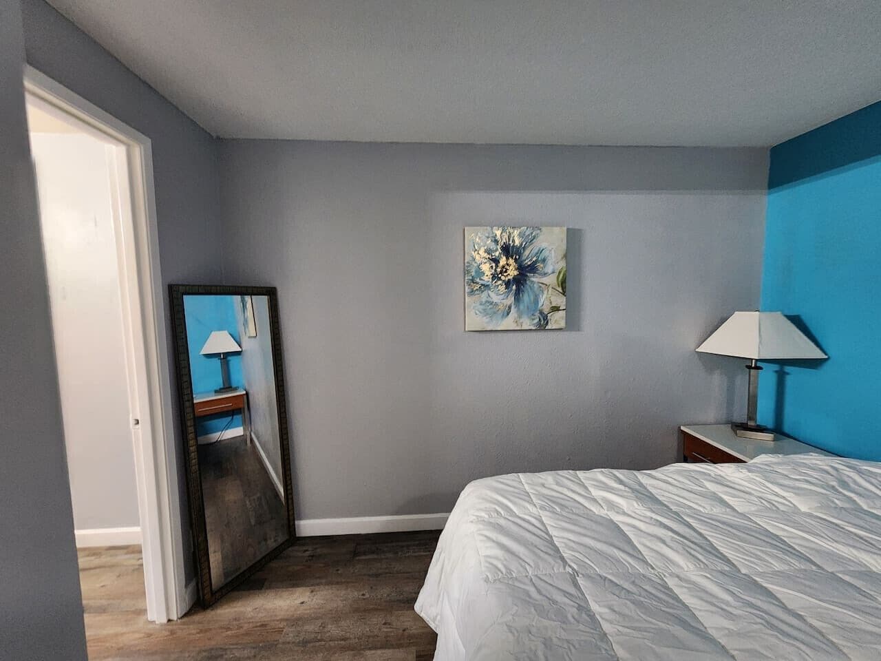 1 chambre, bureau, fer et planche à repasser, Wi-Fi