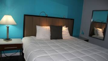 1 habitación, escritorio, tabla de planchar con plancha y wifi