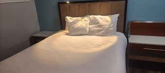 Naval Suites - Room 229