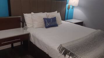 1 bedroom, desk, WiFi, bed sheets