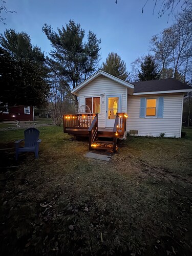 Cozy Cottage in a Catskills Lake Community