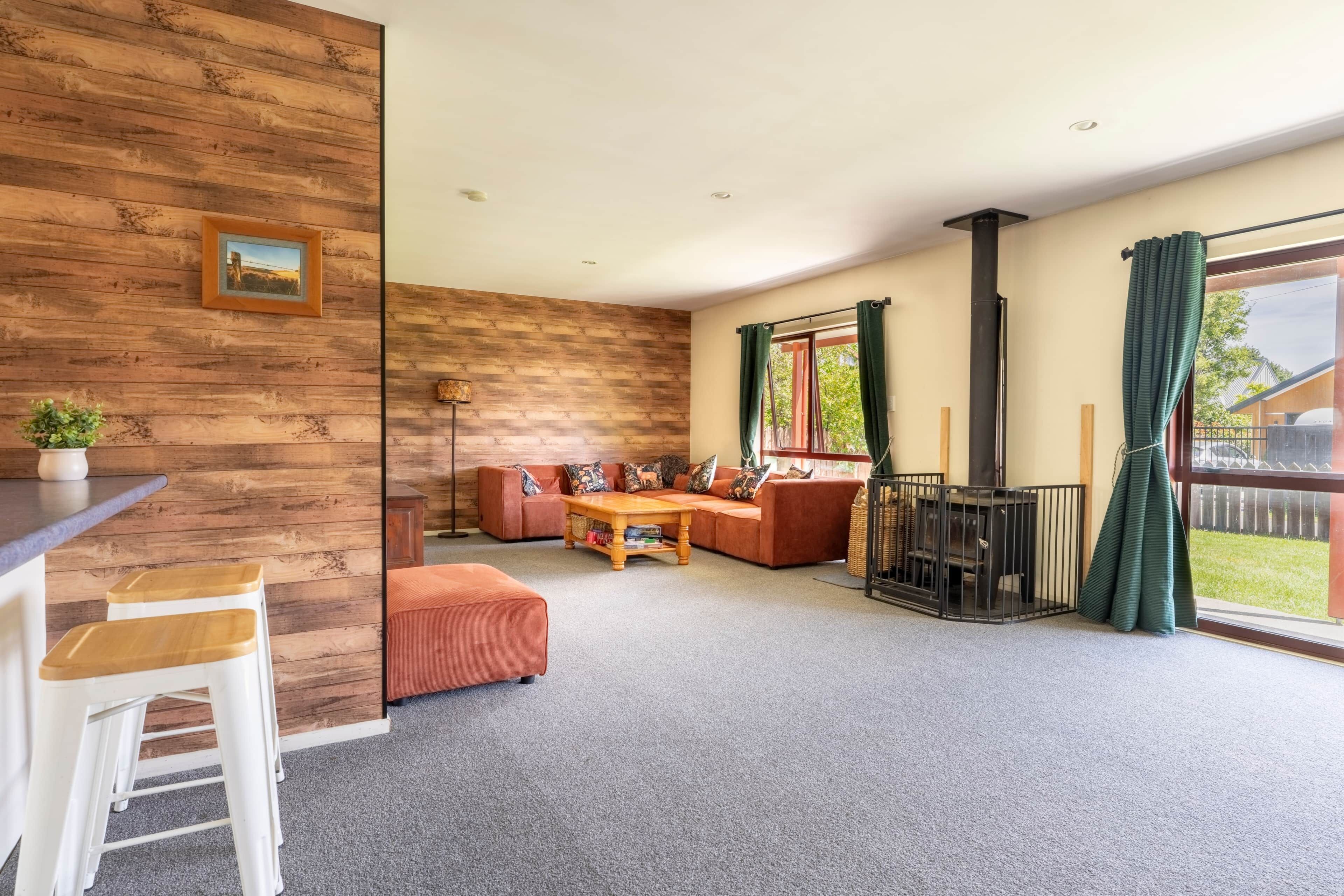 Chimenea y reproductor de DVD 