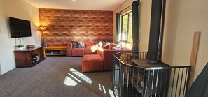 Fireplace, DVD player - Cozy | Functional | Private - HS5214 (Hanmer Springs)