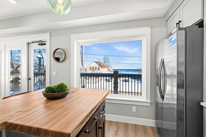 Luxury Condo w/ Beach Access | Dragestil 715-2