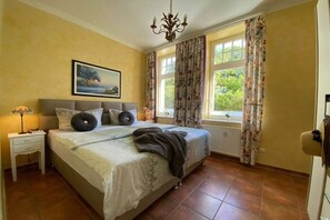 2 chambres, bureau, fer et planche à repasser, Wi-Fi gratuit