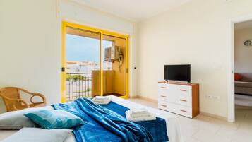 1 bedroom, iron/ironing board, free WiFi, bed sheets