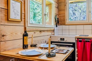 Refrigerador, horno, parrilla de estufa y lavavajillas 