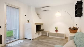 TV, fireplace, video games