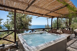 Terrace/patio - Villa 'Aurora In Dependance' with Sea View, Wi-Fi and Air Conditioning (Conca Dei Marini)