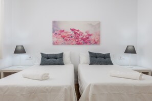 3 bedrooms, free WiFi, bed sheets