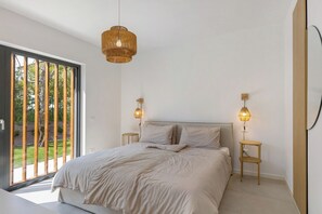 3 多间卧室、免费 WiFi、床单