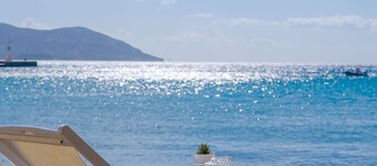 Apartamento 'Echinousa Kimolos katoikia no5' con vistas a la montaña, Wi-Fi y aire acondicionado