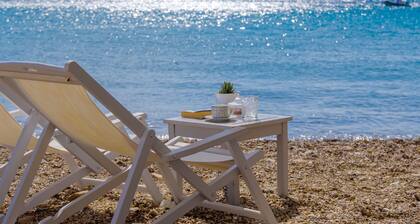 Echinousa Kimolos Apartment No5 with Mountain View, Wi-Fi & Air Conditioning