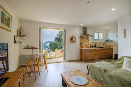 Interior. Mediterranean Escape Between the Sea and the Esterel Mountains
