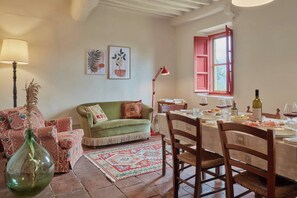 Dining - Apartment 'Casa Sulle Colline for 6 Guests' with Shared Garden, Wi-Fi & Air Conditioning (Lucca)