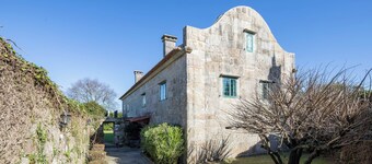 Bed and Breakfast 'Habitación Doble 3' with Mountain View, Shared Pool and Wi-Fi