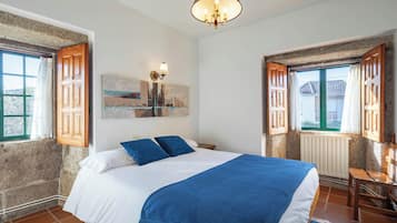 1 slaapkamer, een strijkplank/strijkijzer, gratis wifi, beddengoed