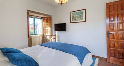 Pension 'Habitación Triple 4' mit Bergblick, Gemeinschaftspool und Wi-Fi