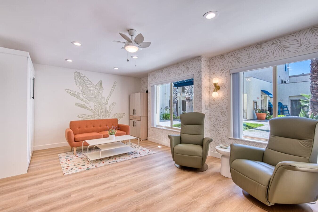 Huntington Hideaway On The Sand - Orange County, CA