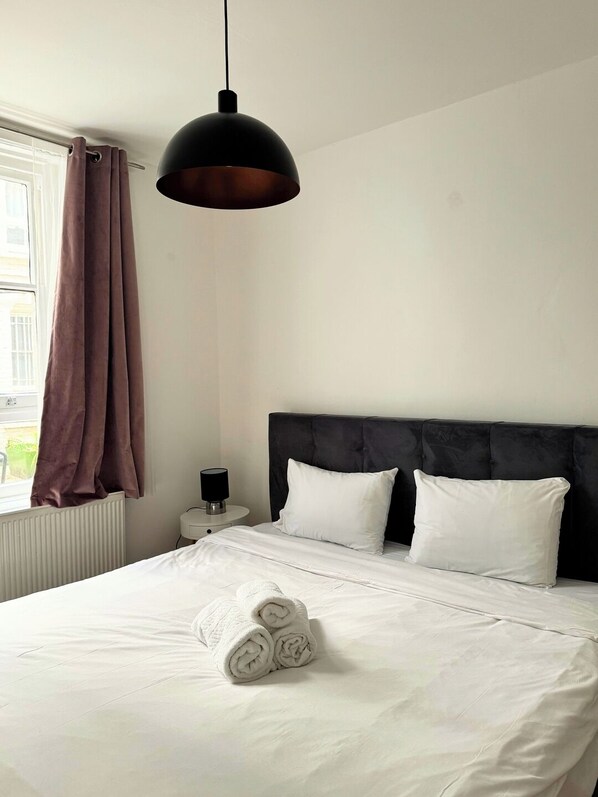 2 bedrooms, desk, iron/ironing board, travel cot