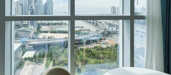 NEWCZ CENTUM HOTEL