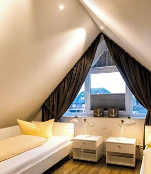 2 bedrooms, free WiFi - Dream Penthouse 1 Comfortable holiday residence (Norddeich)