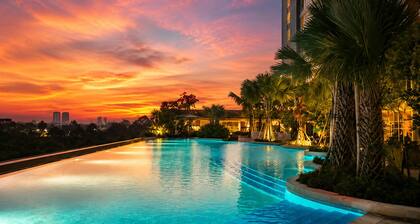 CGK Airport Summer Grand Studio Family Ensuite Executive Triple