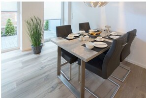 Dining - Beach oasis Comfortable holiday residence (Norddeich)