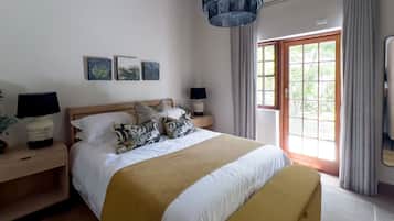 Luxury Double or Twin Room, Garden View | In-room safe, laptop workspace