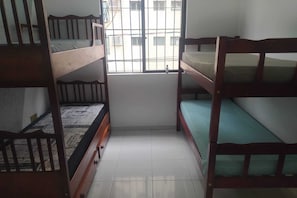 3 bedrooms, WiFi, bed sheets
