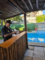 Bar (en la propiedad)